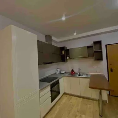 Lovely Modern In Appartamento Durrës