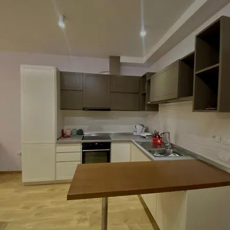 Appartamento Lovely Modern In